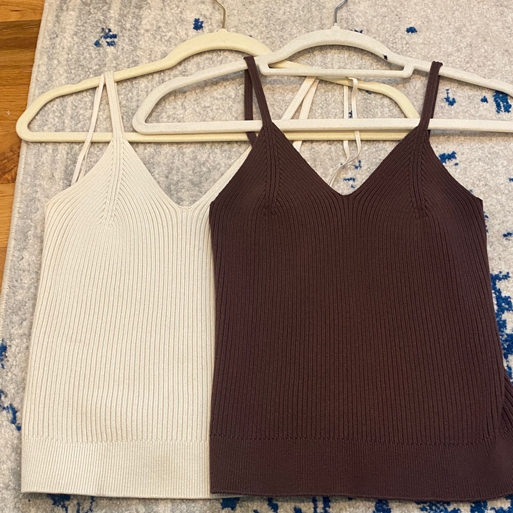 GAP Ribbed V-Neck Camisole in Cream & Brown